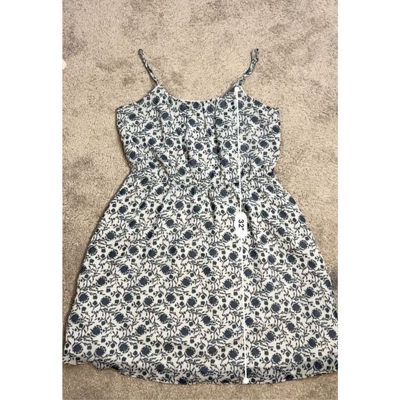 NEW! Women’s Blue Floral Spaghetti Strap Dress size LP Ann Taylor - Picture 7 of 10